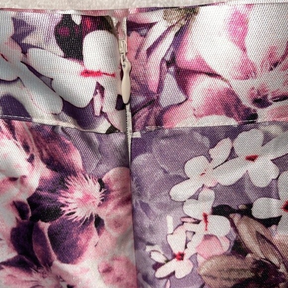 Eliza J Floral Skirt‎ Glam - Picture 3 of 8